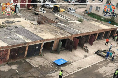 Зөвшөөрөлгүй барьсан гараашийг буулгаж, 200 хүүхдийн цэцэрлэгийн өргөтгөл барина