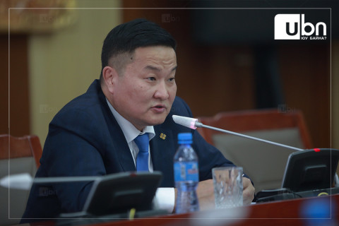 Ж.Сүхбаатар: Энэ онд багтаан нийтийн тээврийн парк шинэчлэлтийг 50-60 хувьд хүргэнэ
