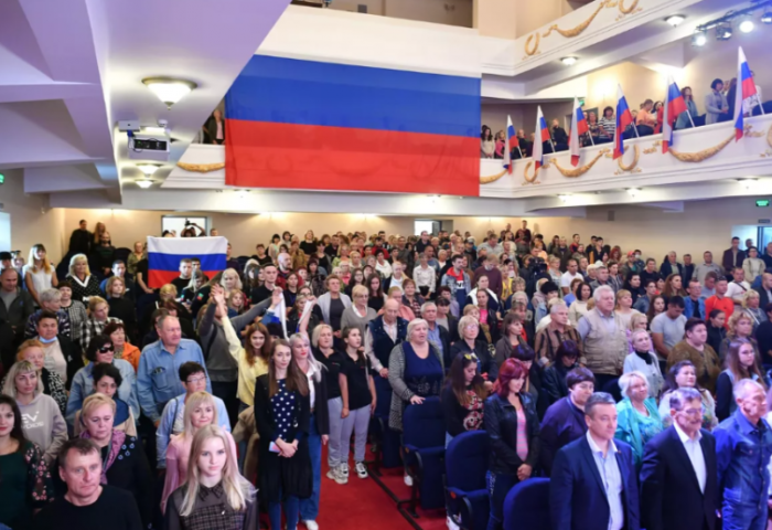 БНДУ, БНЛАУ, Запорожье, Херсон мужуудад ОХУ-ын бүрэлдэхүүнд орох талаар нийтийн санал асуулга болж байна