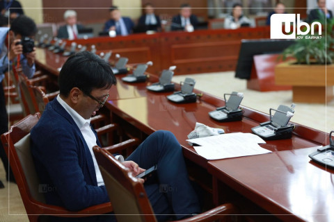 ТҮР ХОРОО: Х.Баттулгатай холбоотой Хөгжлийн банкны хэргийг хаалттай хурлаар хэлэлцэнэ