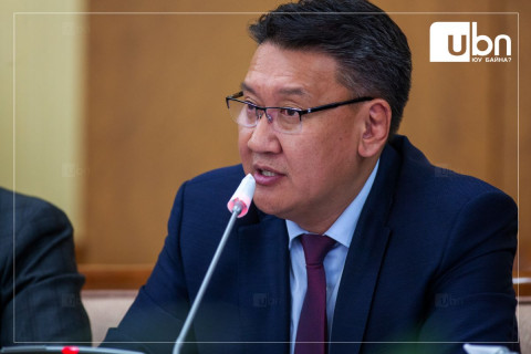 Б.Жавхлан: Эрдэнэтийн 49 хувийг авахад 647 тэрбум төгрөгийн харилцан суутгах гүйлгээ хийгдсэн