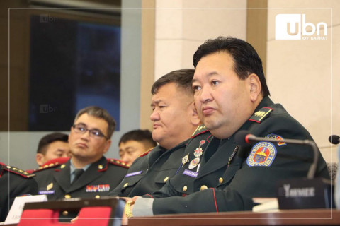 Батлан хамгаалах, зэвсэгт хүчин авлига, ашиг сонирхлын зөрчлөөс ангид байх талаар удирдлагын манлайллыг хэрэгжүүлэн ажиллаж байна