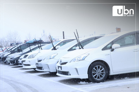 СУРВАЛЖИЛГА: Автомашины үнэ буурсан ч худалдан авалт муу байна