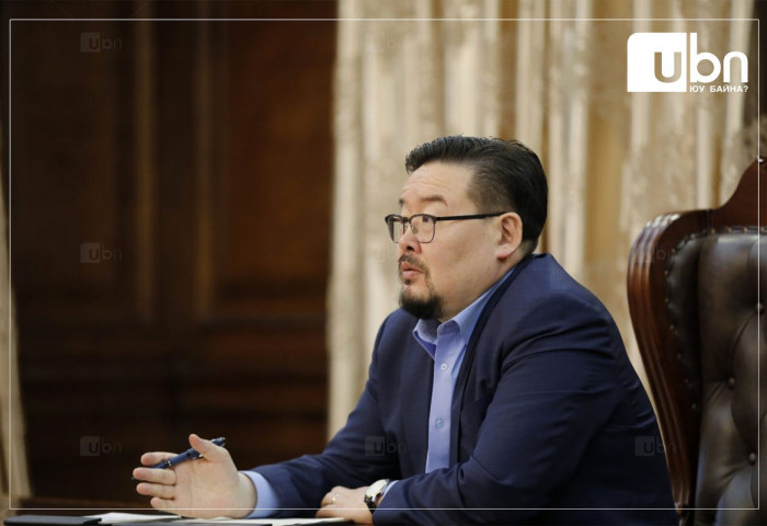 “Хүн гурав татчихвал хандах зүг өөрөө тогтдог юм байна л даа. Тэгэхээр бусдыг архиар шахах буруу соёлыг халах нь хуулийн зорилго“