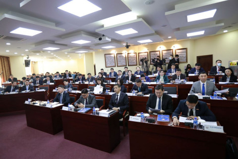 Нийслэлийн 2023 оны төсвийг баталлаа