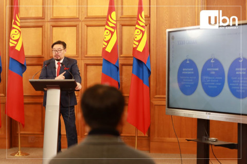 “Тансаг зэрэглэлийн автомашин, орон сууц нь төвлөрлийг өдөөгч хүчин зүйл болж буй учир татварыг нэмэгдүүлж, эдийн засгийн хязгаарлалт тогтоох нь зөв“