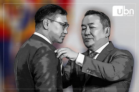 Хууль чангарахаас өмнө хэргээ хялбаршуулах гэсэн Б.Ганхуяг 72 цагийн дотор 17 хүний нэрийг ИЛЧИЛЖ, экс Ерөнхийлөгчийн тухай дэлгэрэнгүй мэдүүлж эхэлжээ