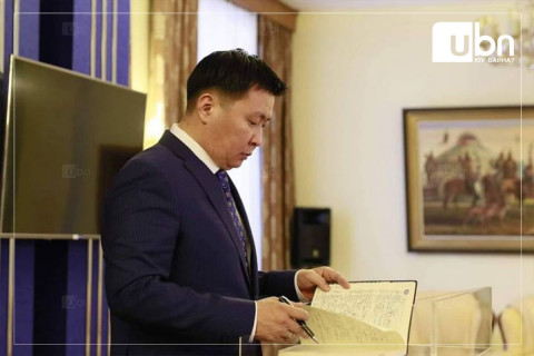 Э.Бат-Амгалан: Улаанбаатар хотод махны үйлдвэр, логистикийн төвөө барих боломж байдаггүй юм уу