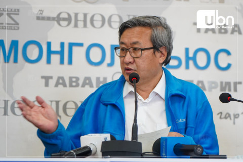 ДЭЭД ШҮҮХ: Гаднын тагнуулын байгууллагатай хамтран ажилласан хэргээр Ч.Мөнхбаярт шүүхээс 10 жилийн ял оноосон хэргийг хэвээр үлдээж шийдвэрлэлээ