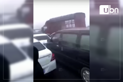 Хятадад 200 гаруй автомашин мөргөлдсөн томоохон осол гарч, нэг хүн амиа алджээ