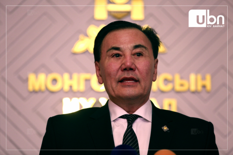 Б.Баттөмөр: Хулгай үүрлэсэн төрийн өмчит компаниудыг нээлттэй болгож, ард иргэд ашгийг нь хүртдэг байх ёстой
