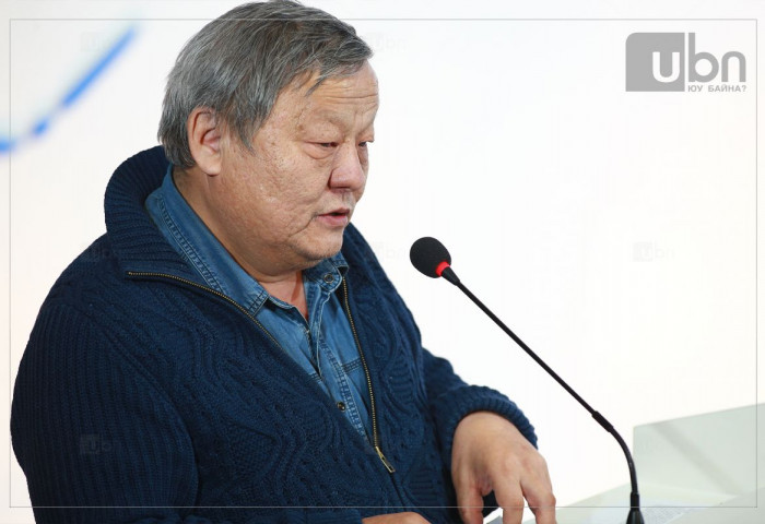 Баабар: Ерөнхий сайдыг дөрвөн мөчөө өргөөд дэмжье. Эх орныг минь хулгайчдаас салгаж өг