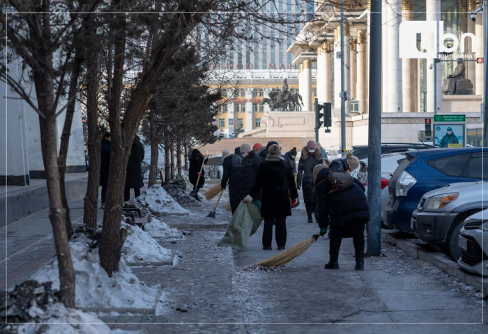 ФОТО: Бүх нийтийн цэвэрлэгээнд 2186 ажилтан, албан хаагч оролцлоо