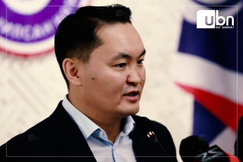 Ч.Өнөрбаяр: АН-ыг үүсгэн байгуулсан ахмад гишүүд эвлэрлийн асуудалд анхаарах үүрэгтэй