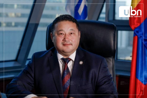 СОНСГОЛ: “Салхитын мөнгөний орд“-ын захирал асан Т.Мөнхбаяр Хөгжлийн банкнаас авсан зээлийн 1.7 тэрбумаар өөрийн зээлээ төлсөн
