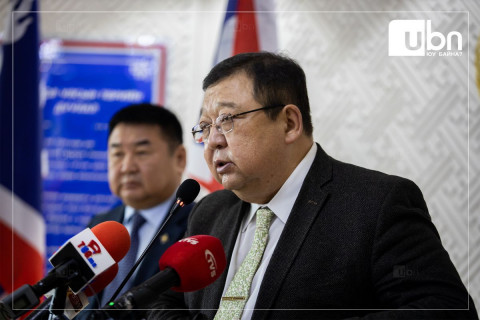 С.Эрдэнэ: Эрх баригч “КОММУНИСТУУДАД“ бид өчигдөр АМИД гэдгээ мэдэгдэж зохих хариуг нь  өгч чадлаа
