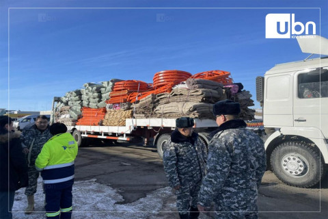 Монгол Улс БНТУ руу  5 тн махан нөөш,  1 тн лаа, 1000 ширхэг хөнжил, 20 ширхэг иж бүрэн Монгол гэрийг илгээлээ