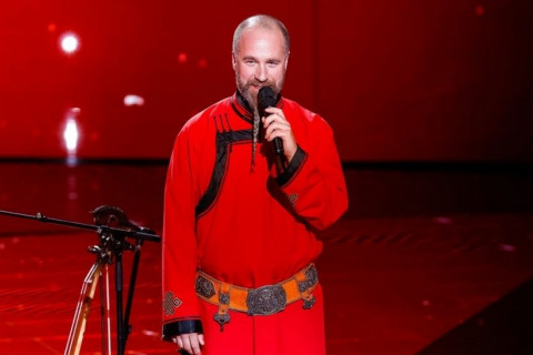 Францын “The Voice -2023” шоунд Монголын язгуур урлагаар бүтээлээ туурвидаг Мишел Абрахам оролцож байна