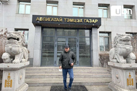 Ж.Мөнхбат: УИХ-ын гишүүний эрх дарх, хамгаалалтгүйгээр АТГ-т очиж хуулийн дагуу тайлбар мэдүүлгээ өгч байна