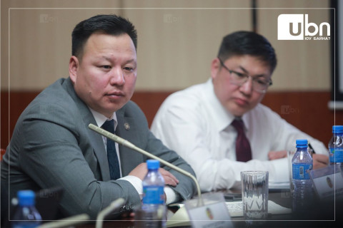 Зөвшөөрөлгүй барьсан 8771 метр хашааг буулгана