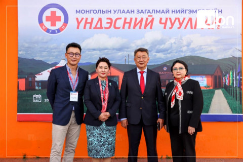 МУЗН-ийн Ерөнхийлөгчөөр ГХ-ны сайд Б.Батцэцэг, дэд ерөнхийлөгчөөр жүжигчин С.Ууганбаяр сонгогдлоо