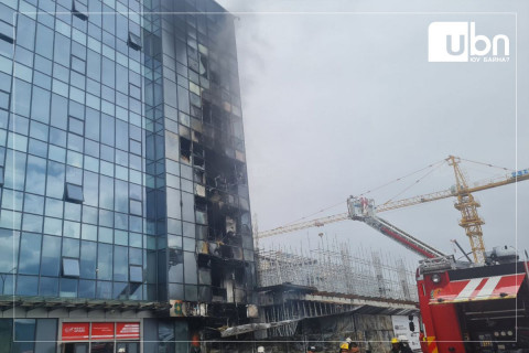 Драгон төвийн “Номин“ худалдааны төвд гарсан галын тархалтыг зогсоолоо