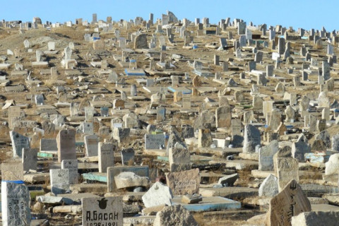 Далан давхарт байсан 15 мянган талийгаачдын булшийг чандарлалаа