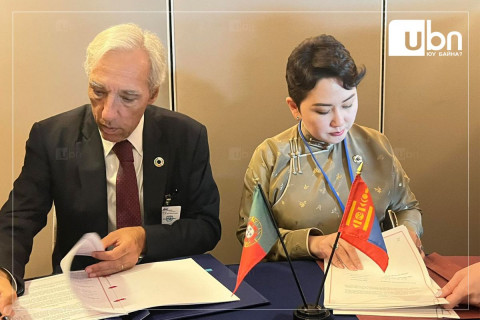 Б.Батцэцэг сайд Португали Улсын Гадаад хэргийн сайд Жоао Гомеш Кравиньотай уулзалт хийв
