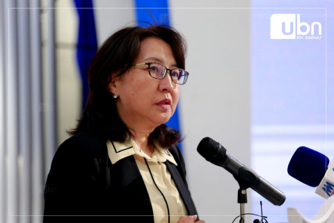 Л.Цэдэвсүрэн: Хөдөө орон нутгийн багш нар сурлага муутай хүүхдийг түүврийн аргаар ялгаж судалгаа авч байна гэдэг. Багш хүн сурагчаа муу, сайн гэж ялгаж болохгүй