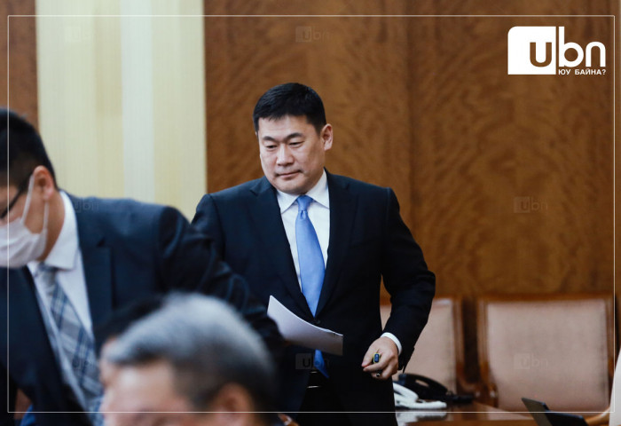 ШУУРХАЙ: Ерөнхий сайд автобусны асуудлыг шуурхай шалгах АТГ, Эрүүгийн цагдаагийн ажлын хэсгийг байгуулж, “Тэнүүн-Огоо” компанийн удирдлагуудыг саатуулж шалгахаар болжээ