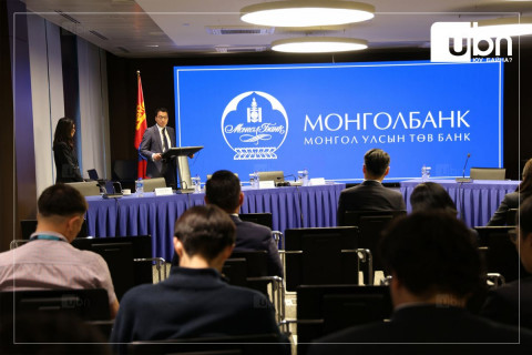 Төрөөс мөнгөний бодлогын талаар баримтлах үндсэн чиглэлийн төслийг бизнес эрхлэгчдэд танилцууллаа
