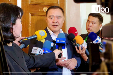 Л.Гантөмөр: МОАХ-оос гадна ардчиллын анхдагчид гэж хүмүүс бий. Энэ хүмүүсийг бид ардчилсан намынхаа төвд байлгана