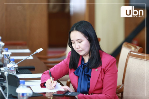 Ч.Ундрам: Төсөв нэгэнт тэлж байгаа учраас мөнгөний бодлогыг чанга атгах хэрэгтэй
