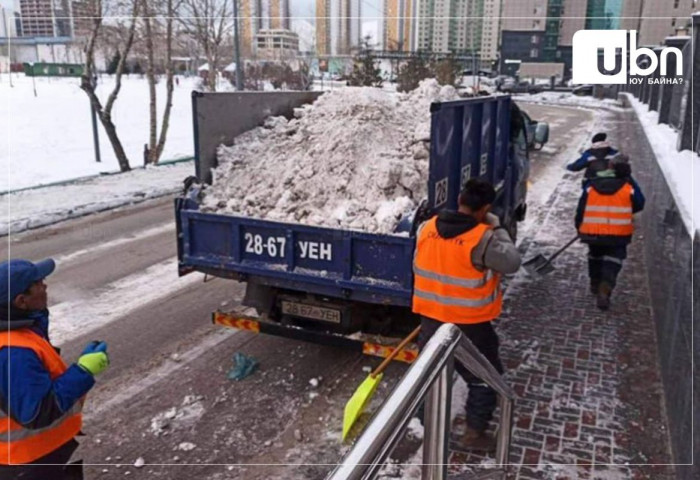 Зам, талбайн цэвэрлэгээ үргэлжилж байна