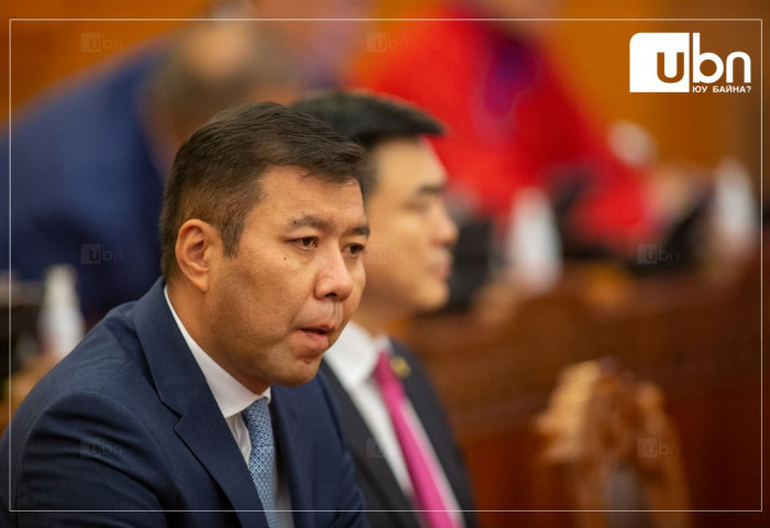 Б.Энхбаяр: Төрийн өмчийг хувийн өмч мэт зарцуулдаг түшмэдээсээ салж байж, авлигыг ялах болно