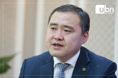 Лу.Гантөмөр: Нүүрсний сонсголыг МАН-ынхан улстөржүүлж байна. Бүх зүйл дээр  Гантөмөрийн эхнэр, хүүхэд рүү дайрах юм билээ