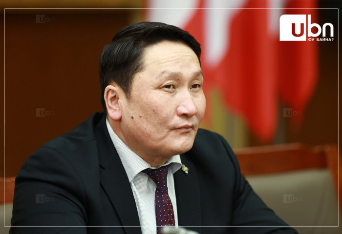 Н.Ганибал: Эрх баригчид “даварч“ байна. Монгол Улс ардчиллаас ухарсан
