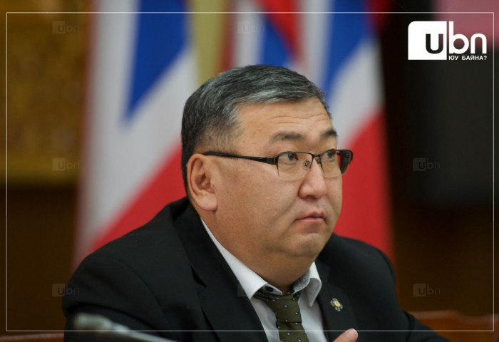 Ц.Туваан: Иргэд ШТС дээр 4-5 цаг дугаарлаж, аргагүйд өндөр үнэтэй АИ-95 авч байна