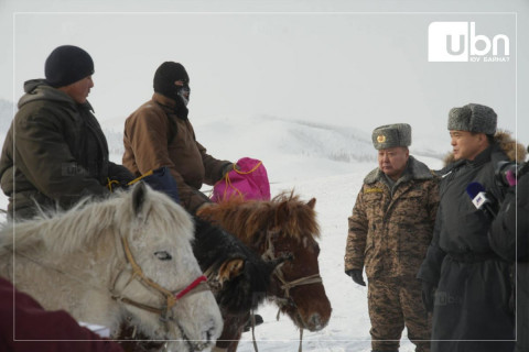 Малчид өвс тэжээл хэт үнэтэй, малын түүхий эд үнэгүйдэж буйг уламжиллаа