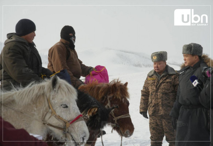 Малчид өвс тэжээл хэт үнэтэй, малын түүхий эд үнэгүйдэж буйг уламжиллаа