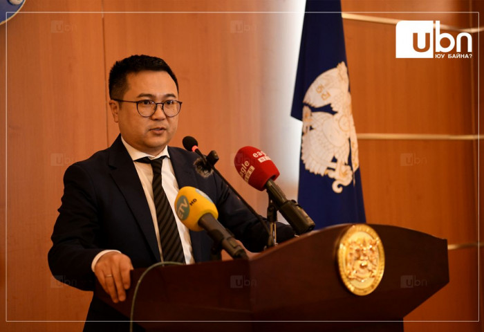 “Татвар төлөгчдийн мөнгөөр авсан автобуснуудыг компаниудад зүгээр хуваарилаад өгч болохгүй“