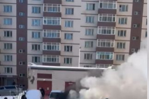 СЭРЭМЖЛҮҮЛЭГ: Автомашинаа халаах зорилгоор аргал асаасны улмаас 2 автомашин шатжээ
