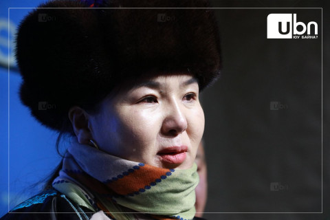 Н.Өнөрцэцэгийн эгч: Дүүд маань ямар хэрэг тохож, хэлмэгдүүлэх гээд байгаа юм. Ингээд хорьсоор байвал бид цаашид суулт хийнэ