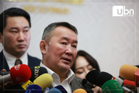 “Төмөр замын асуудал бол монголчуудын бахархал. Мухар төмөр зам биш“