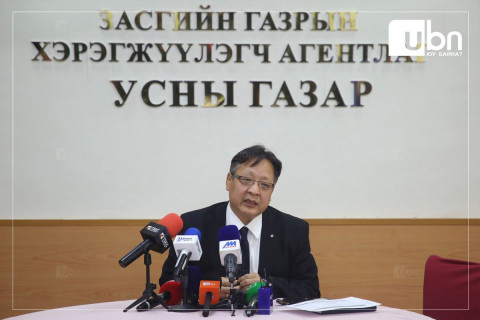 З.Батбаяр: “Оюутолгой“ ХХК-ийн хаягдлын далангийн шүүрлээс гарсан ус стандартаас давсан тул 700 сая төгрөгөөр торгосон