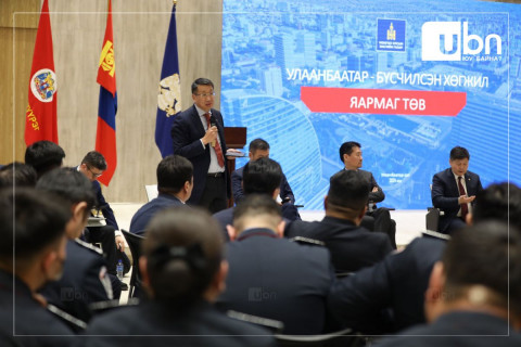 Яармаг орчмын сургуулиудын багш нарыг чадавхжуулснаар Хотын төв рүү хүүхдээ зөөх урсгалыг зогсоох боломжтой гэж иргэд үзэж байна