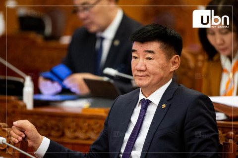 С.Бямбацогт: Зуд болохоор малчид өөрсдөө тэжээл, өвсөө бэлдэх боломжийг нь олгомоор байна