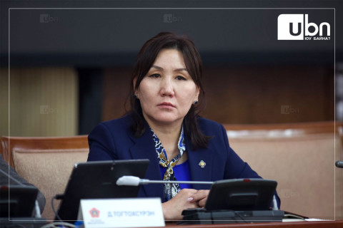 М.Оюунчимэг: Сүүлийн 4 жилд 209 тэрбум төгрөгийн хөнгөлөлттэй зээлийг үйлдвэрлэгч нарт олгосон байхад хүн чанаргүй зүйл хийгээд байгаа нь үнэн