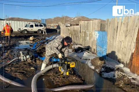 Нийслэлд шар усны үерийн улмаас усанд автсан гэх ГУРВАН дуудлага иржээ