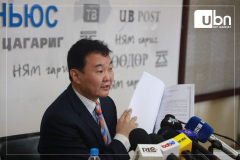 Д.Наранбаатар: УИХ-ын дарга асан С.Төмөр-Очир,  Ерөнхий сайд асан М.Энхболд, түүний эхнэр Ж.Туяацэцэг нарыг  авлига, хээл хахуулийн хэргээр АТГ-т шалгуулна